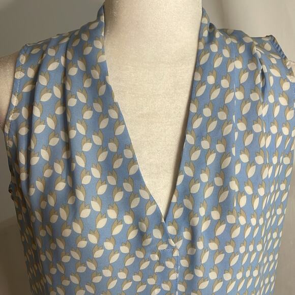 Rose and olive blue white and tan printed tank top - Picture 3 of 6